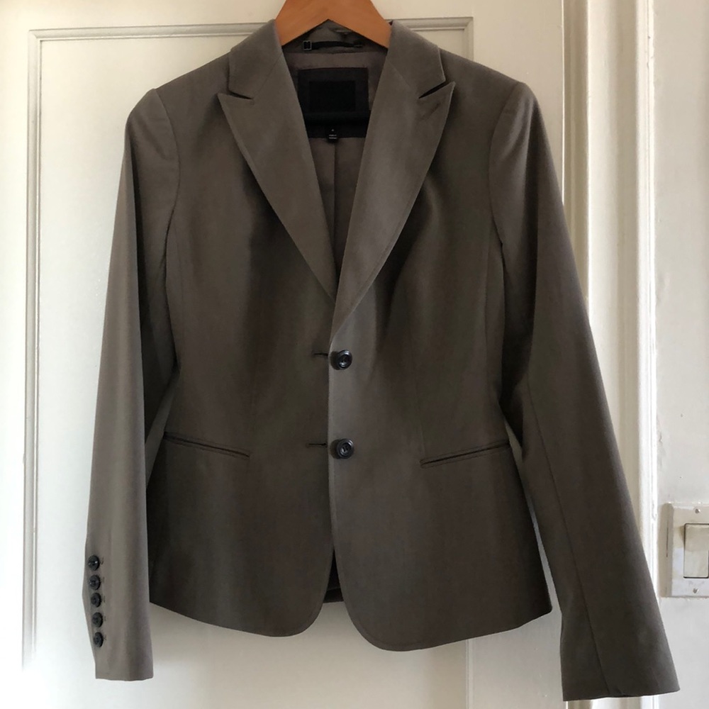 The Limited suit blazer size 4